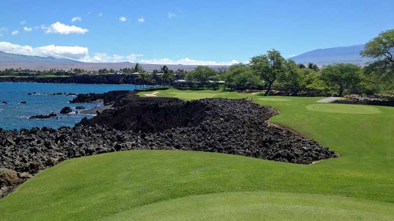 Mauna Lani  teebox on the beautiful 7th hole